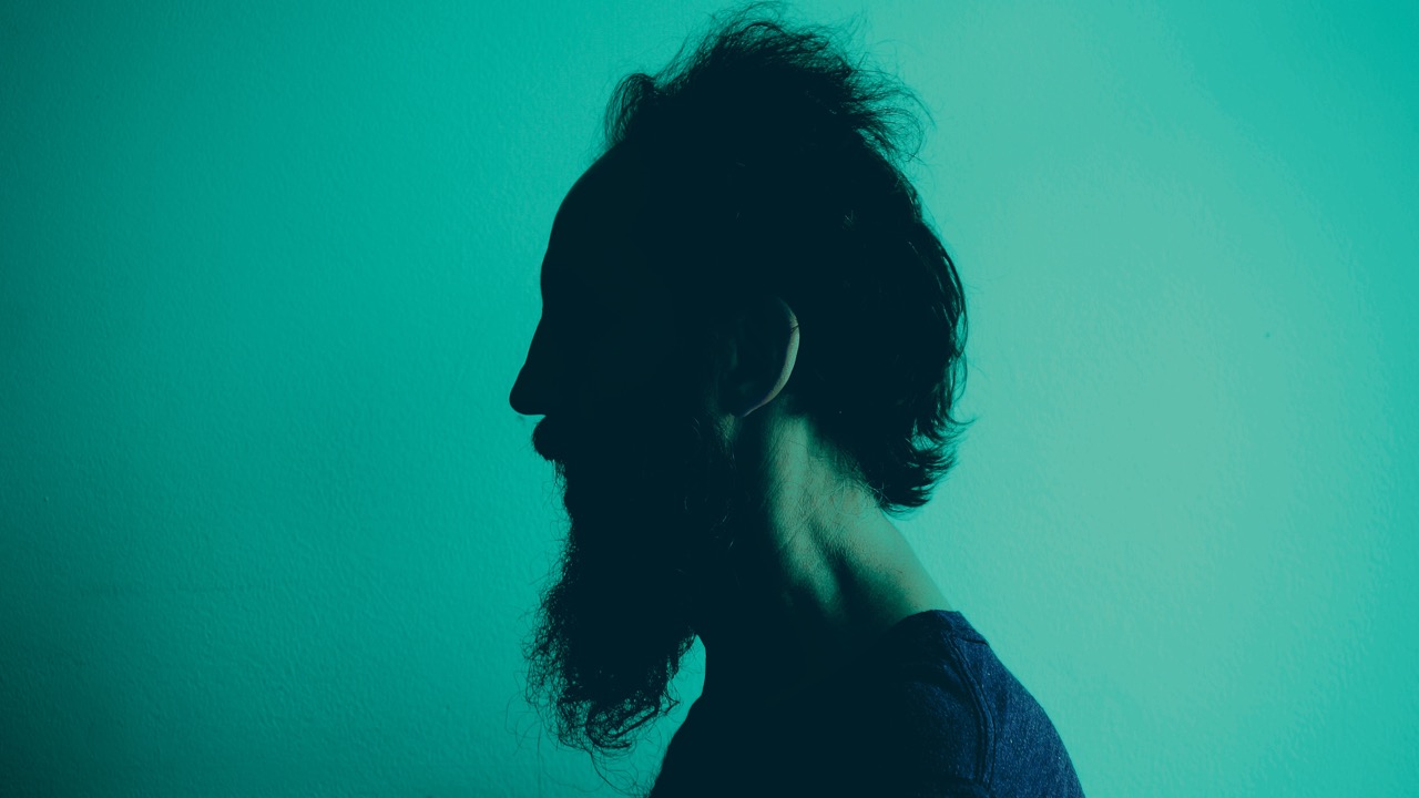 “Entre lo que ya no está y lo que todavía no está” de Juan Domínguez (España)