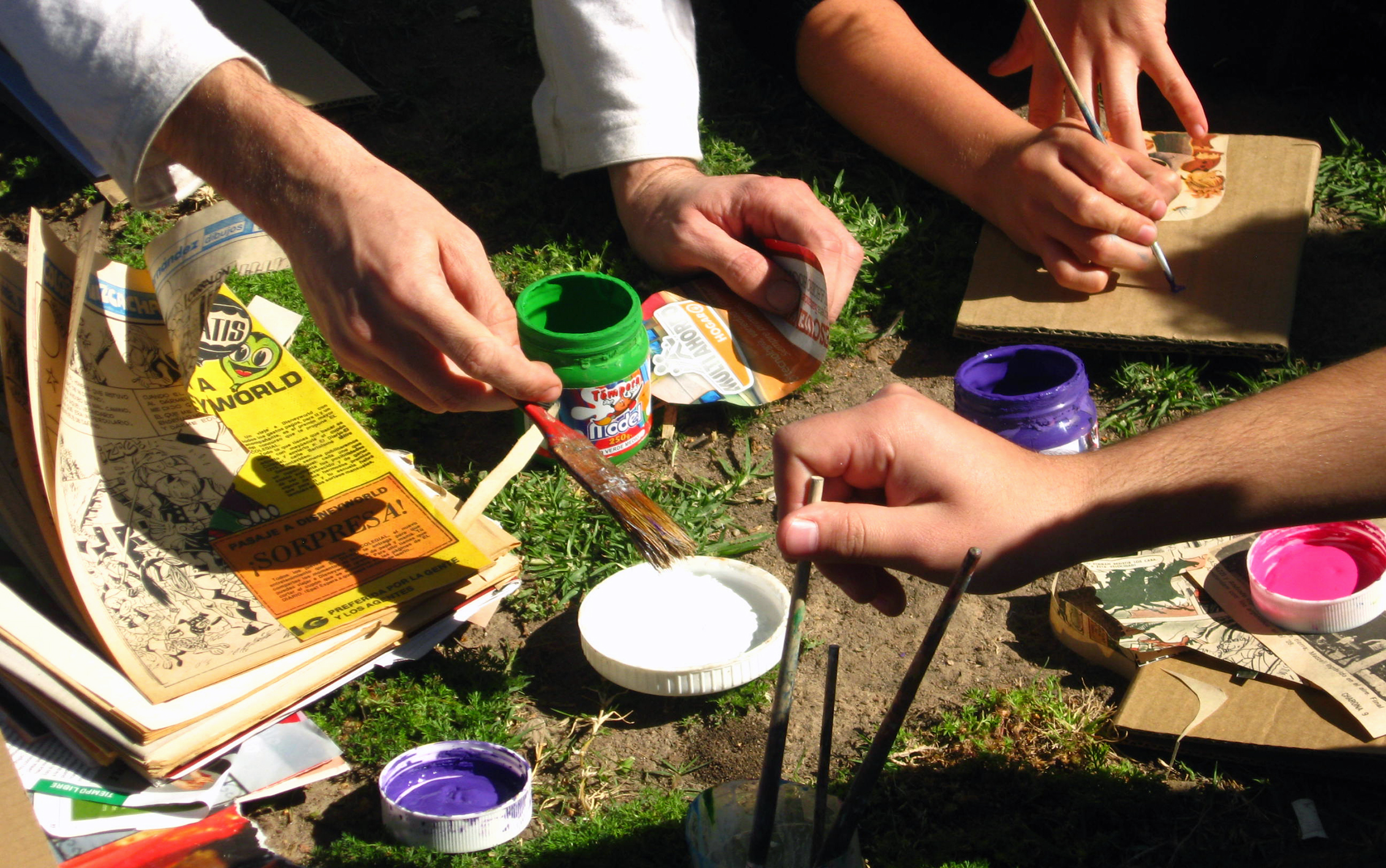Taller de creación de libros objeto en el marco del Día nacional del libro
