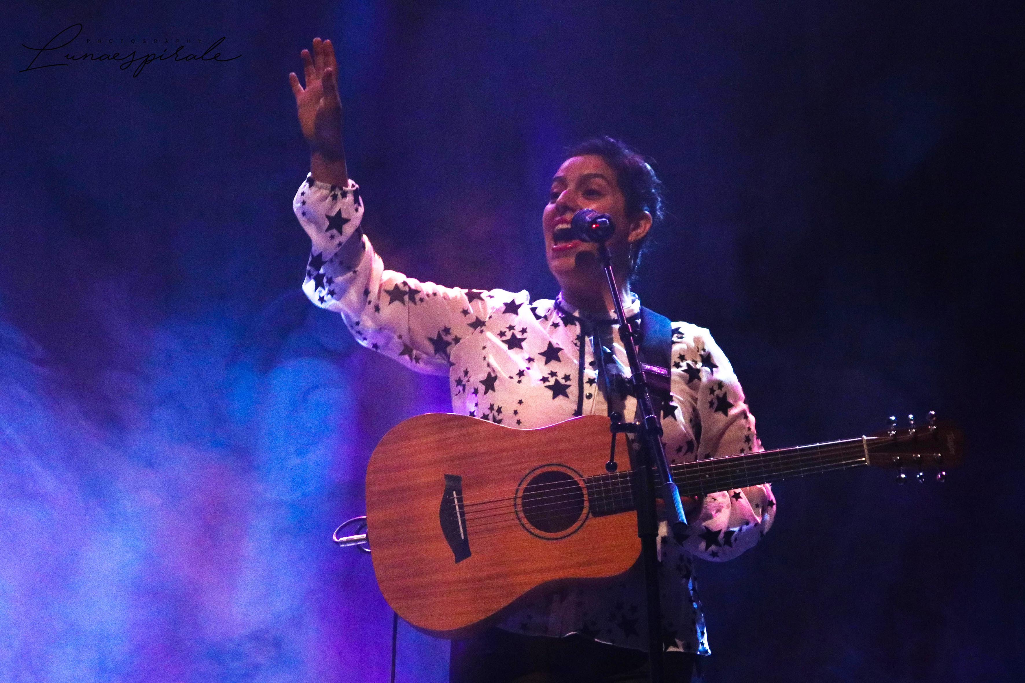 La mexicana Valentina Barrios presenta «Cuentos de guerra para la paz»