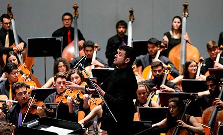 Impresiones. La orquesta juvenil del Sodre dirigida por el español Jordi Francés