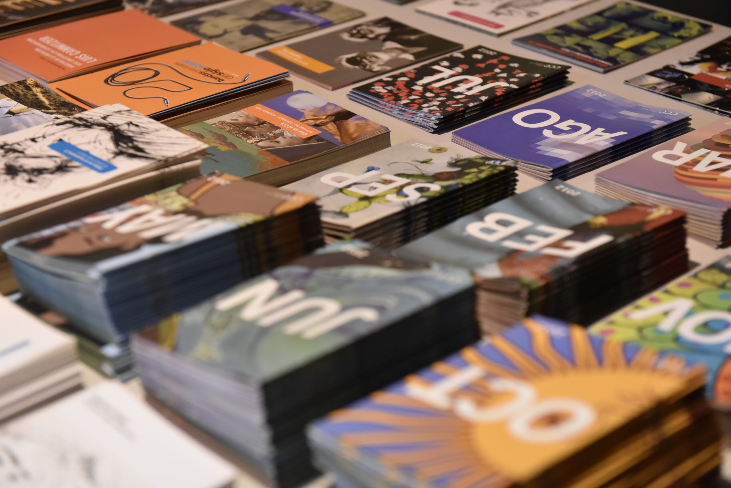 Libros, revistas y catálogos de regalo