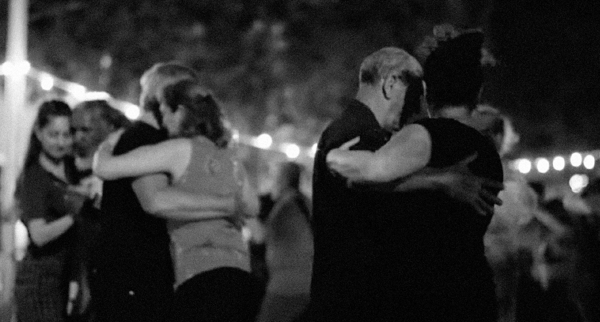 Cine y milonga al mediodía